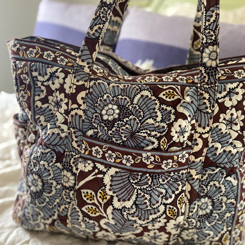 LARGE VERA BRADLEY WEEKEND BAG | EUC